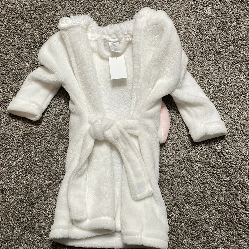 Modern baby bunny robe 0 to 9 month bunny robe w/ears Like‎ new condition